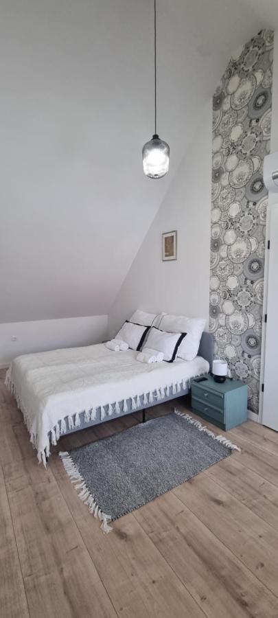Vankoska Apartman Тихани Екстериор снимка