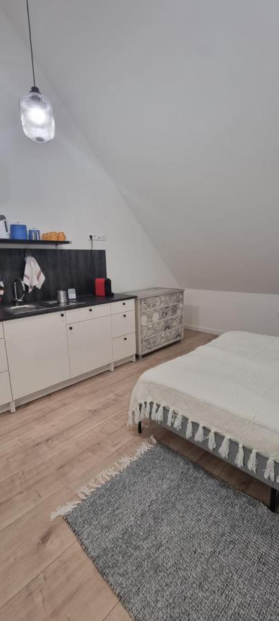 Vankoska Apartman Тихани Екстериор снимка