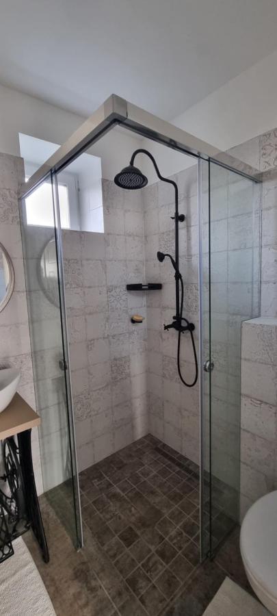 Vankoska Apartman Тихани Екстериор снимка