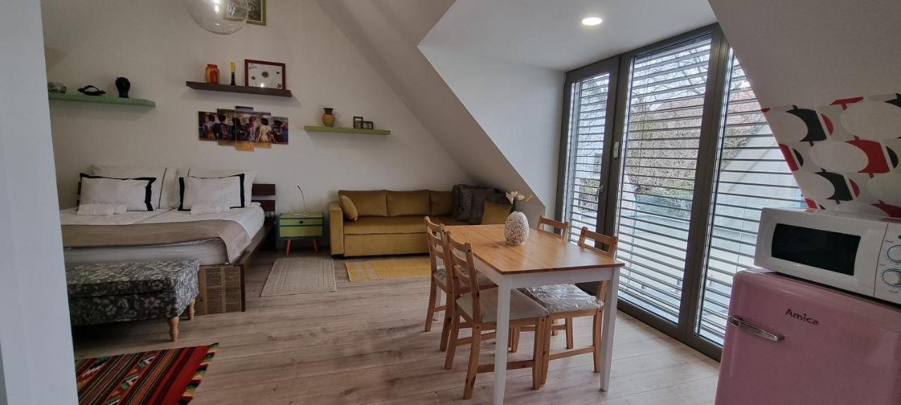 Vankoska Apartman Тихани Екстериор снимка