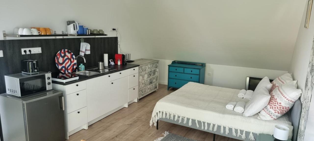 Vankoska Apartman Тихани Екстериор снимка